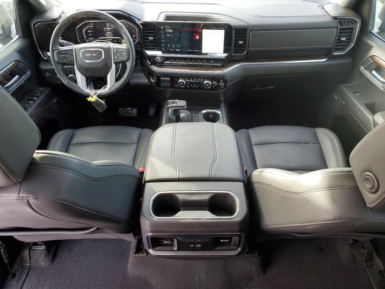 2024 GMC Sierra