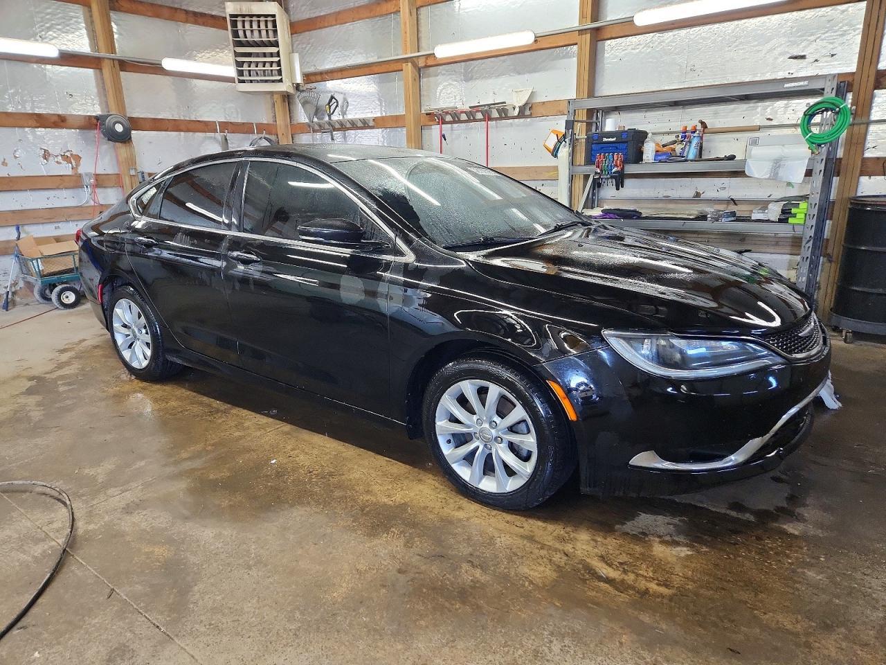 2016 CHRYSLER 200