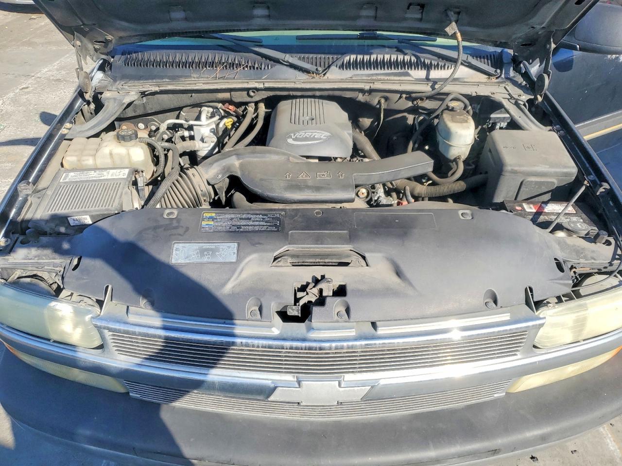 2004 CHEVROLET Suburban