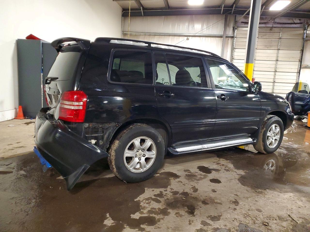 2002 TOYOTA HIGHLANDER