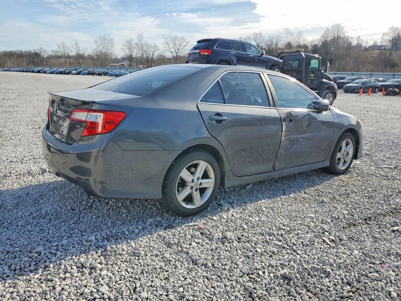 2013 TOYOTA CAMRY