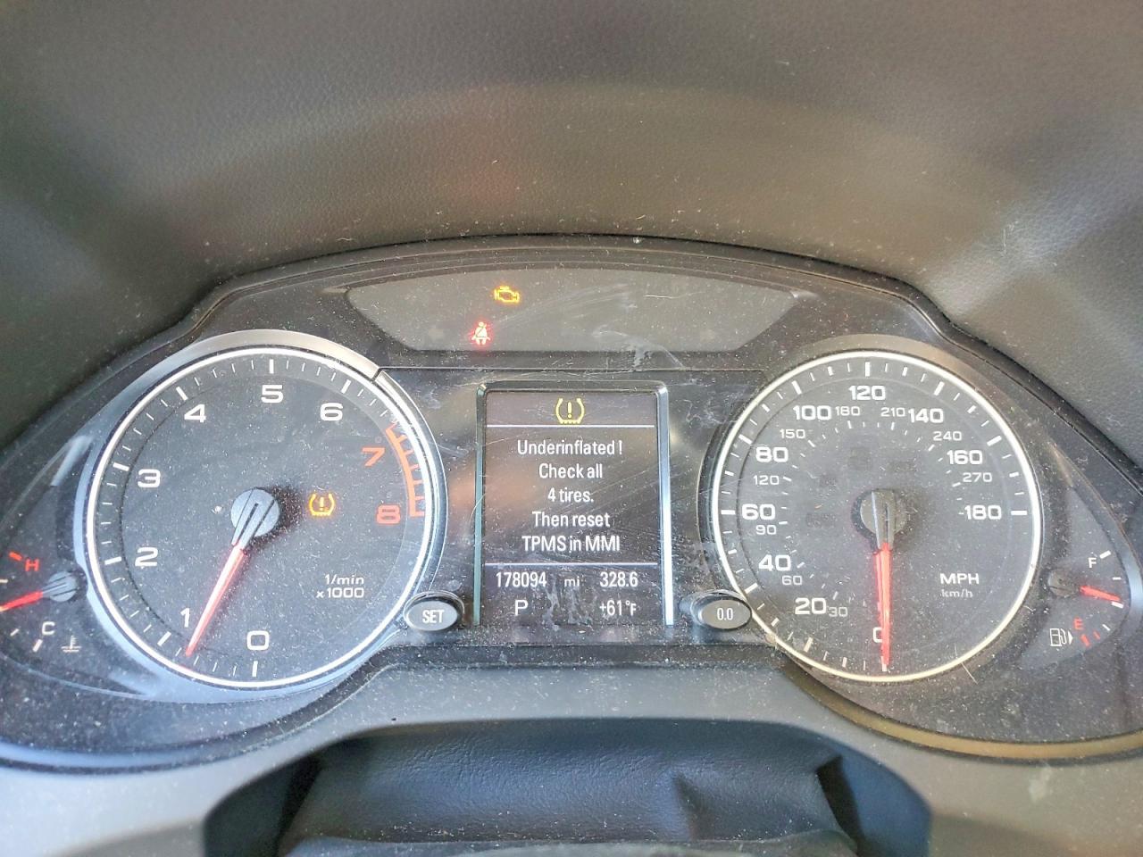 2010 AUDI Q5