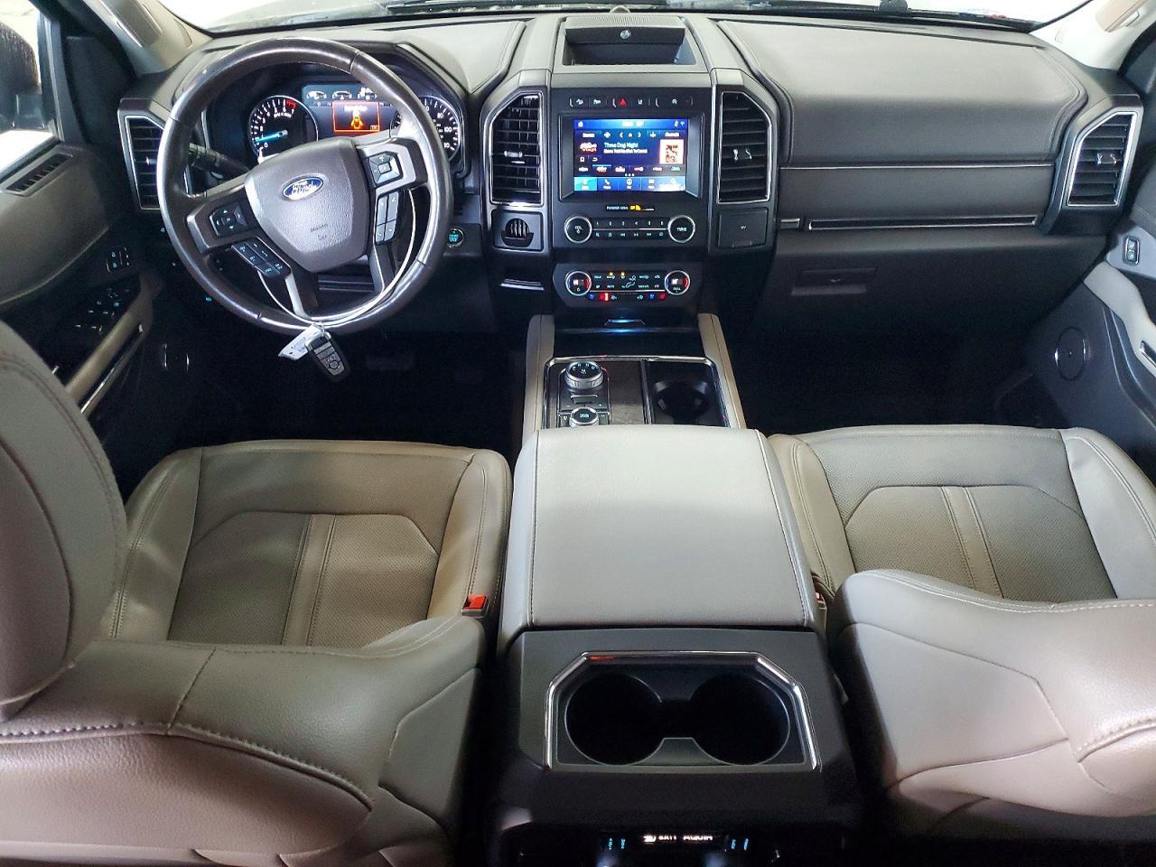 2021 FORD Expedition
