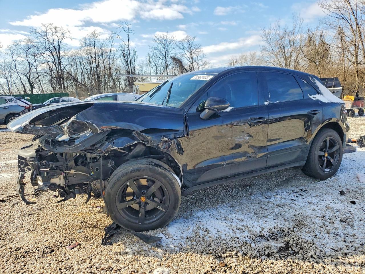 2018 PORSCHE Macan