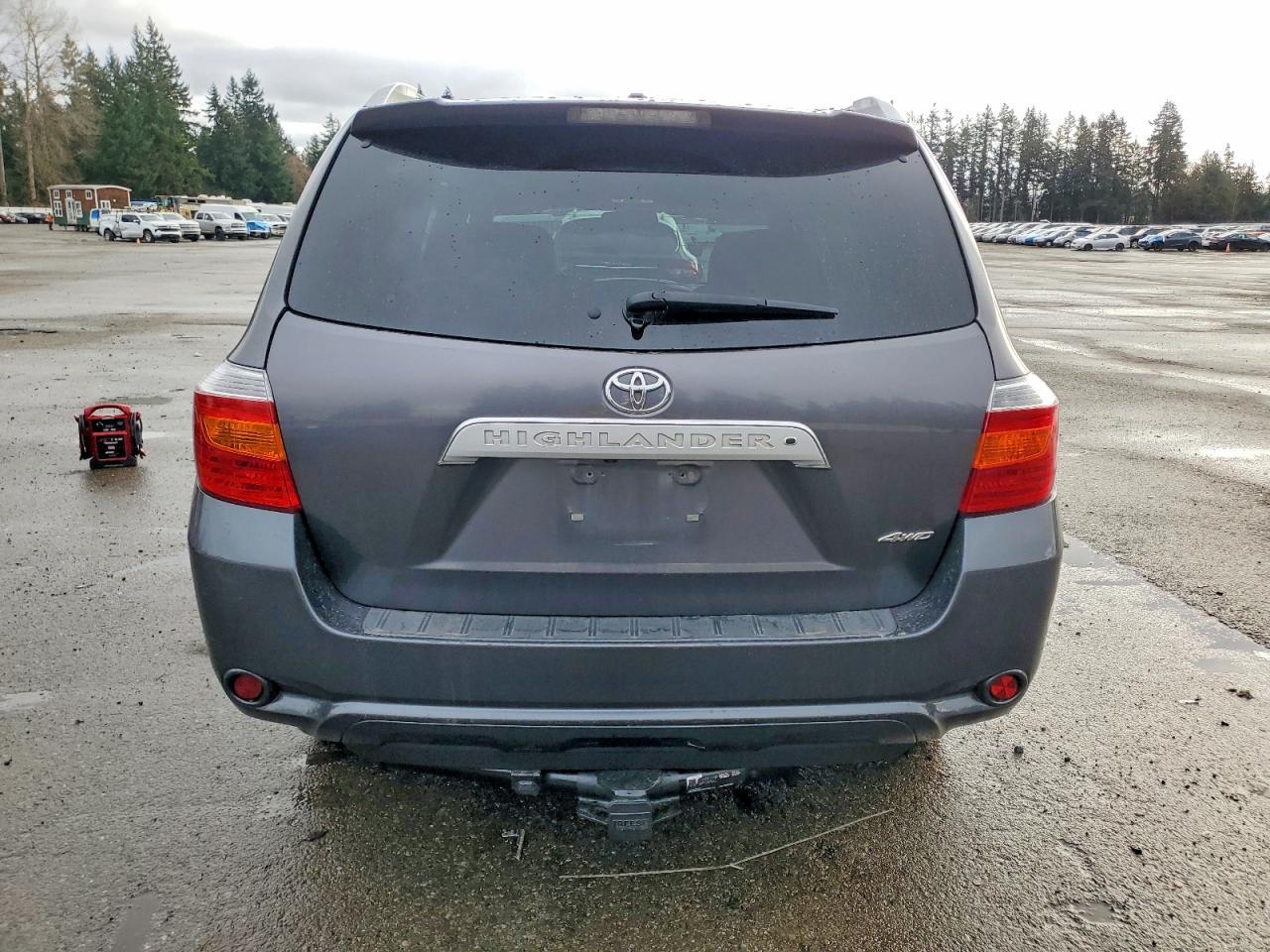 2010 TOYOTA HIGHLANDER