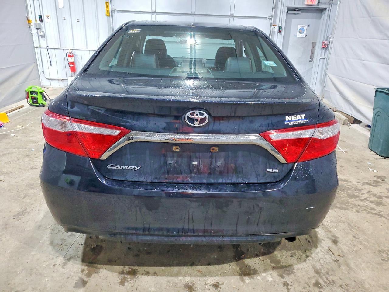 2015 TOYOTA CAMRY