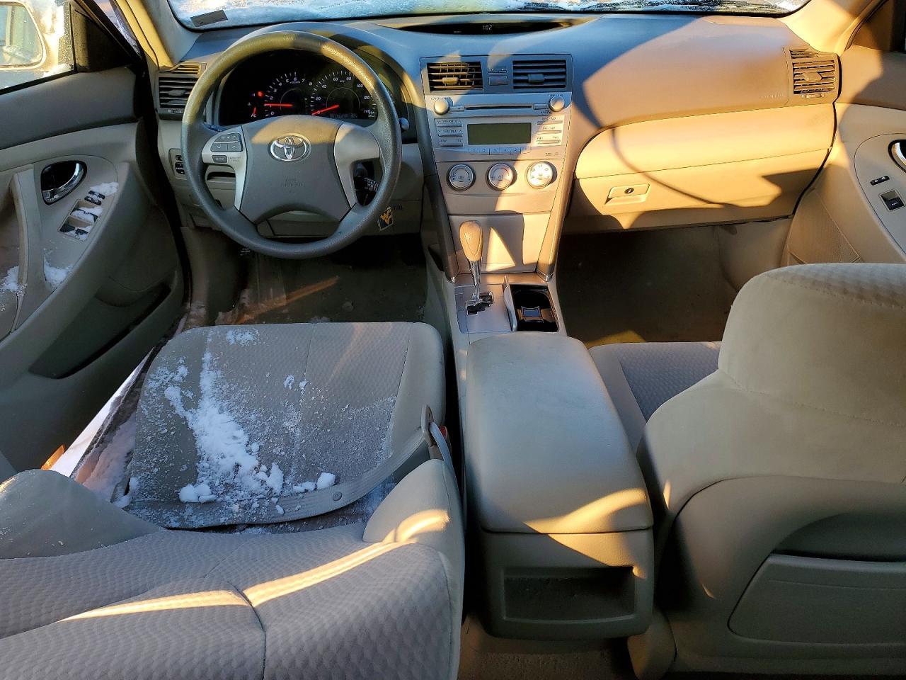 2010 TOYOTA CAMRY