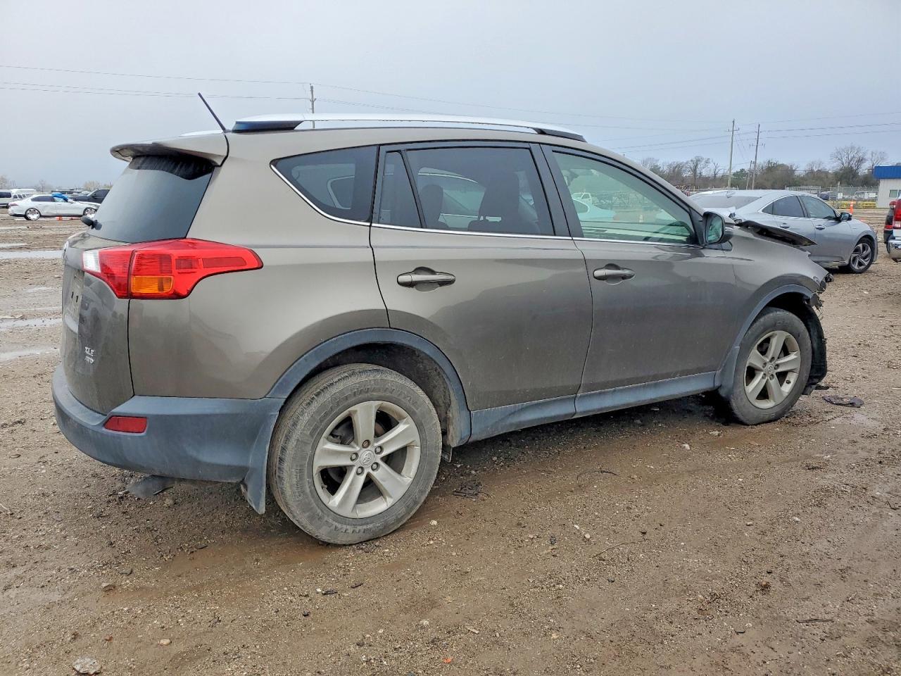 2013 TOYOTA RAV4