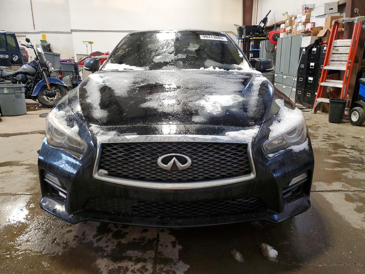 2016 INFINITI Q50