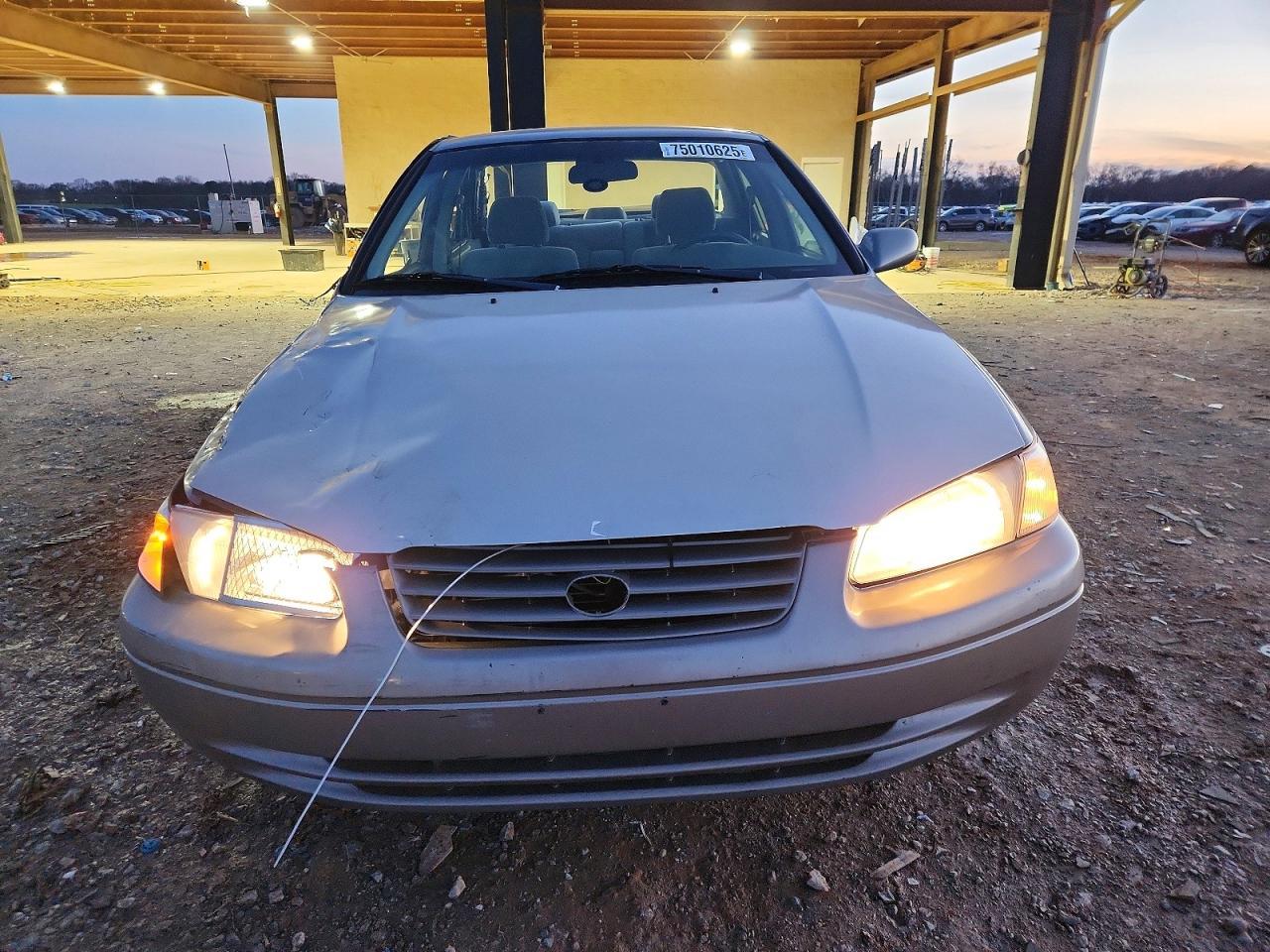 1998 TOYOTA CAMRY