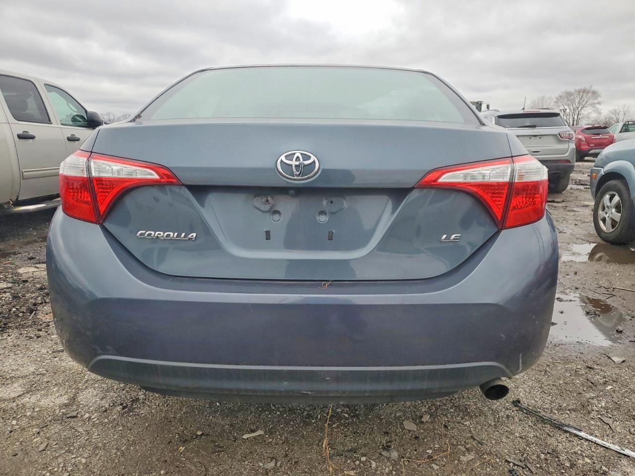 2015 TOYOTA COROLLA