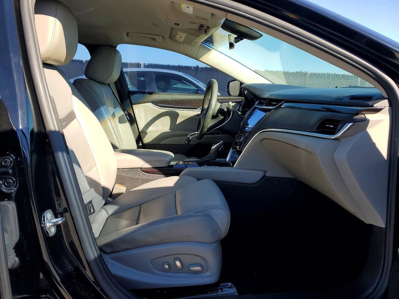 2017 CADILLAC XTS