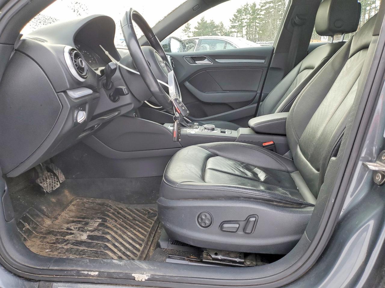 2016 AUDI A3 e-tron