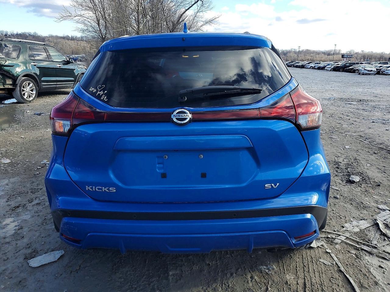 2021 NISSAN KICKS