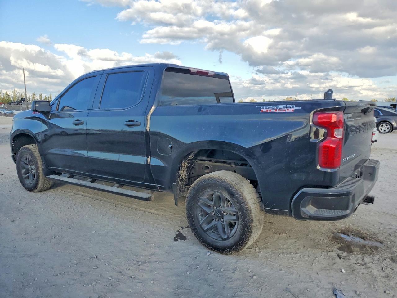 2024 CHEVROLET Silverado