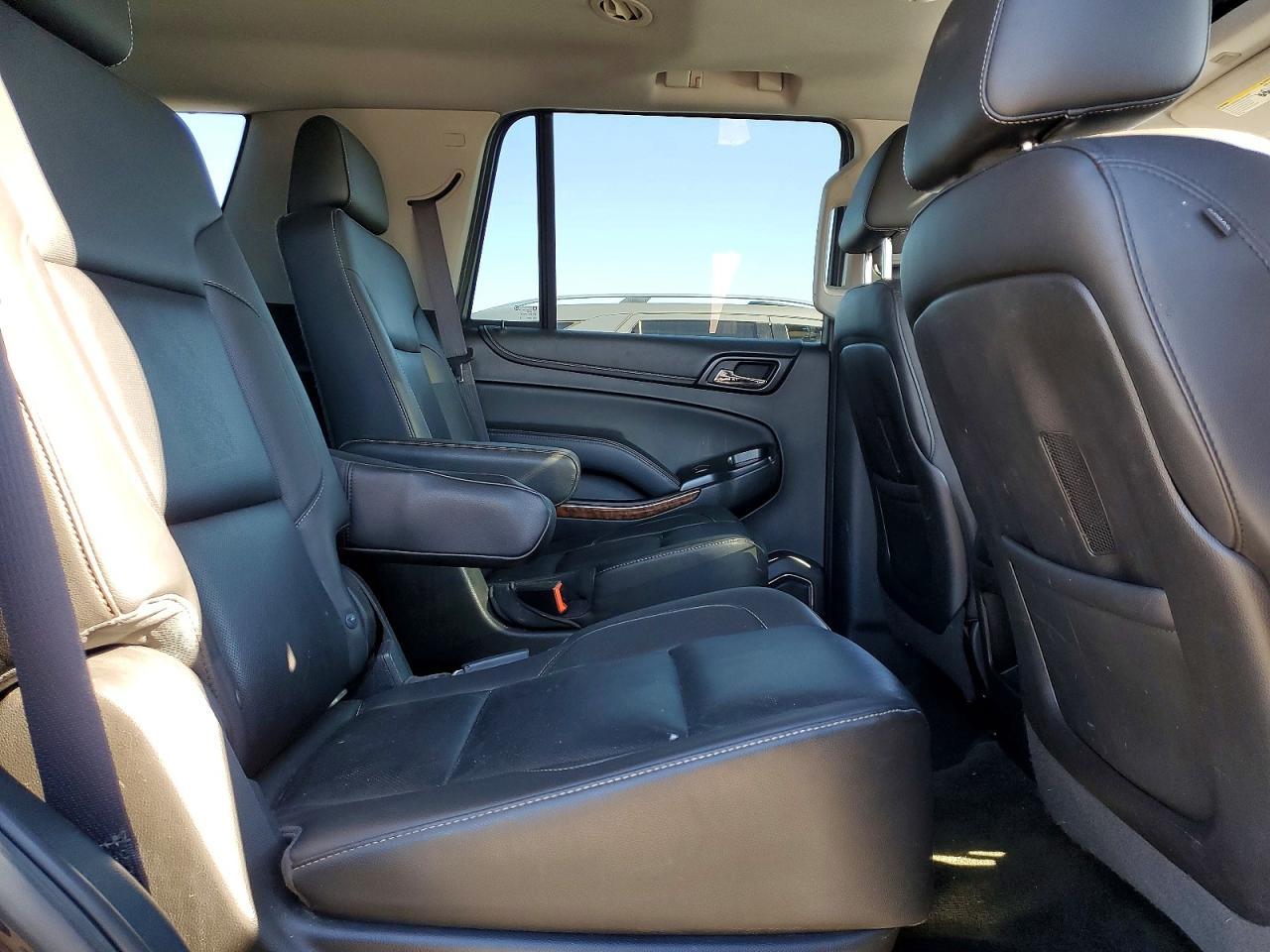 2016 CHEVROLET Tahoe