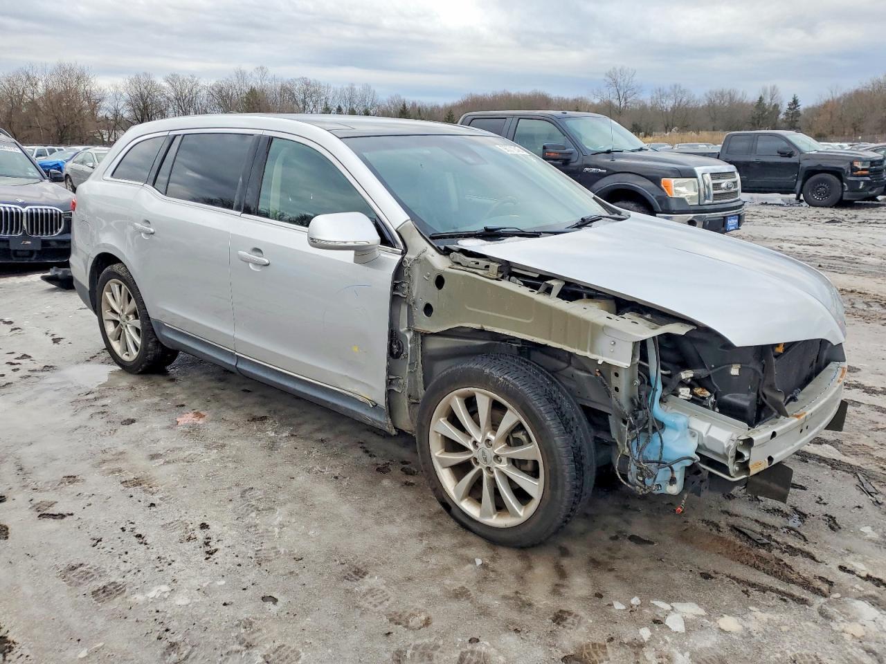 2012 LINCOLN MKT