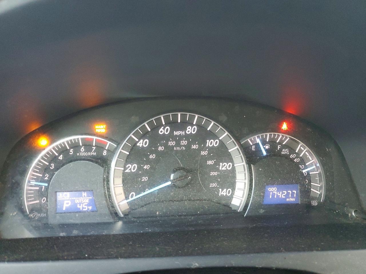 2014 TOYOTA CAMRY
