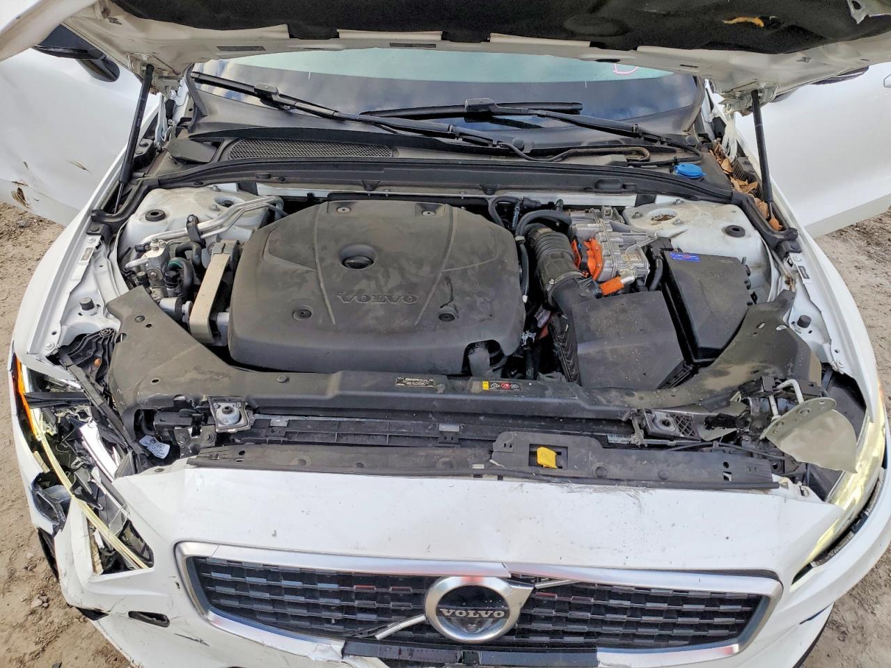 2019 VOLVO S60