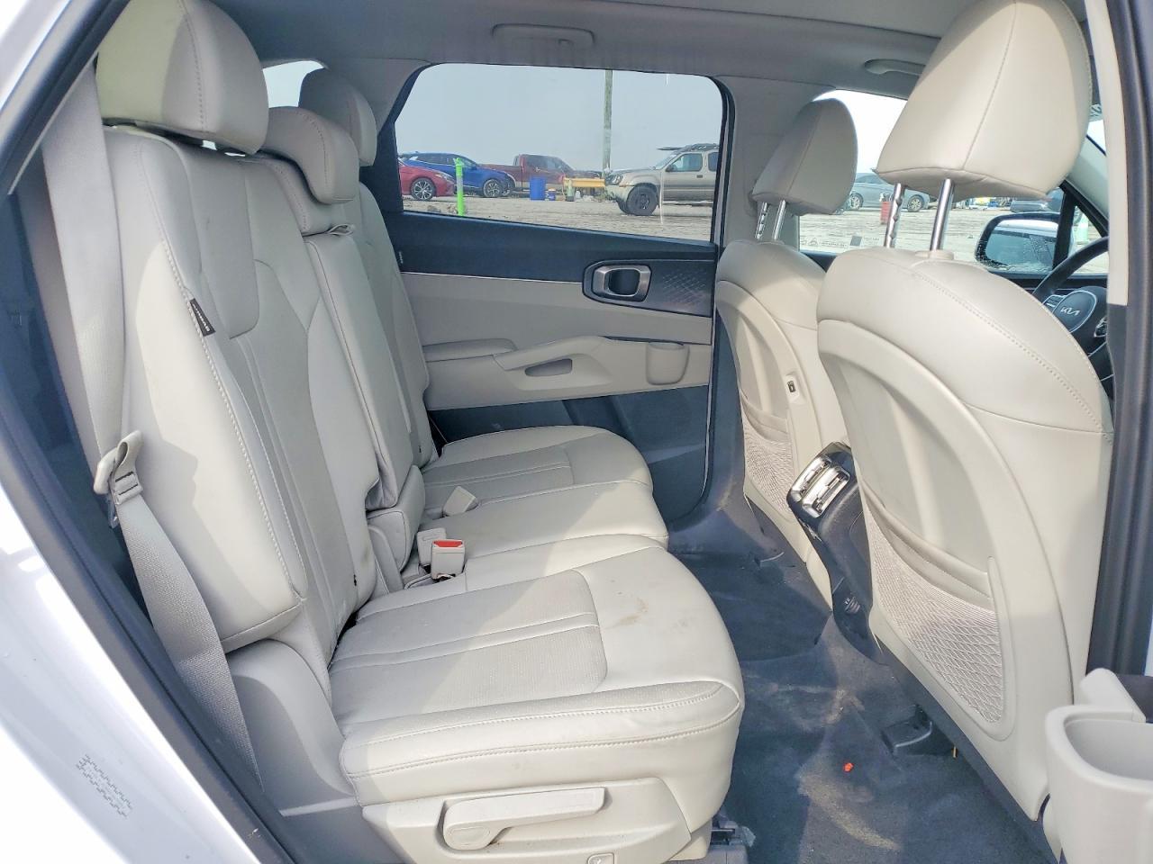 2025 KIA SORENTO