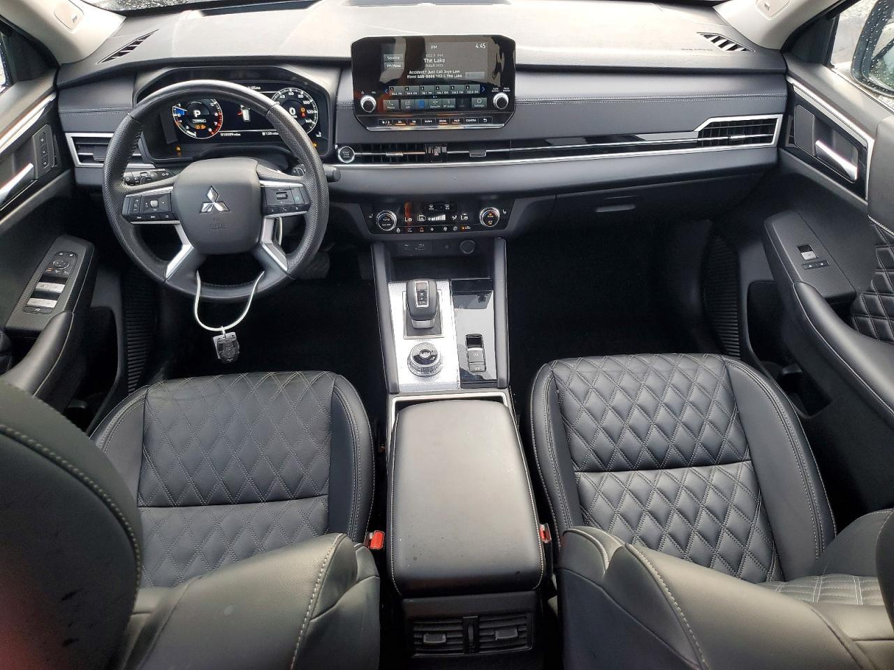 2024 MITSUBISHI outlander
