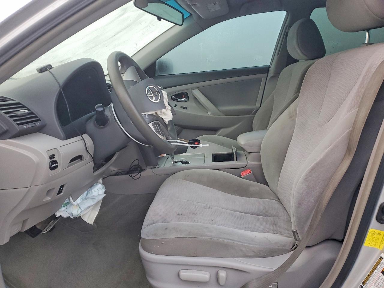 2011 TOYOTA CAMRY