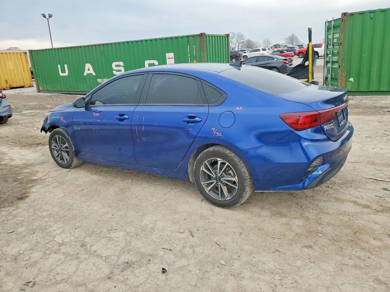 2023 KIA FORTE