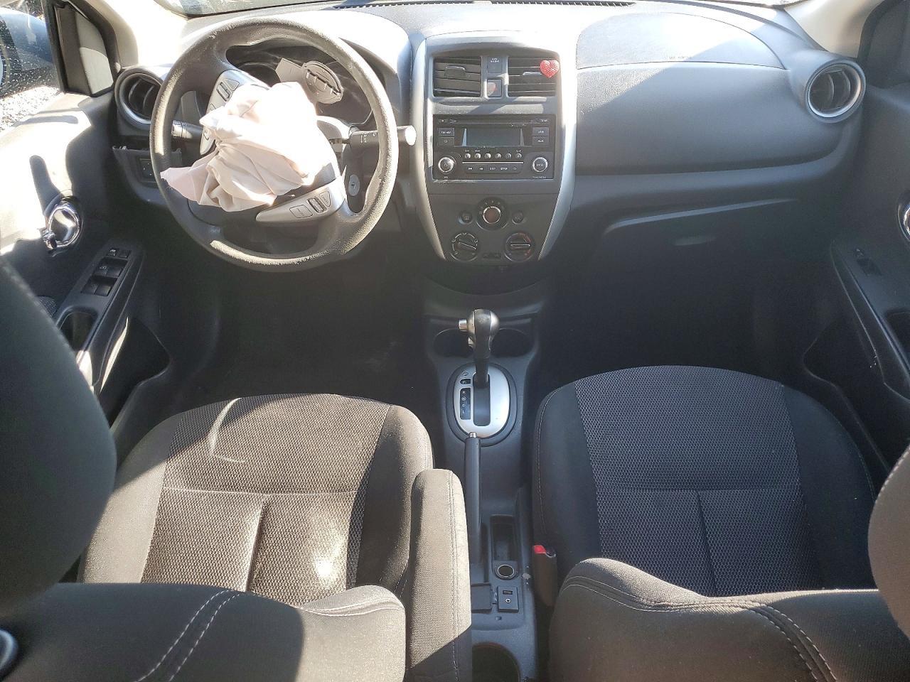 2015 NISSAN VERSA