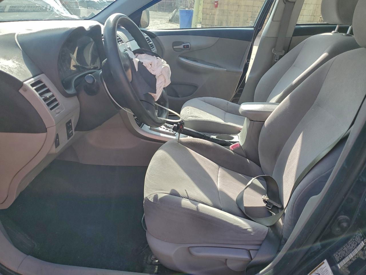 2011 TOYOTA COROLLA