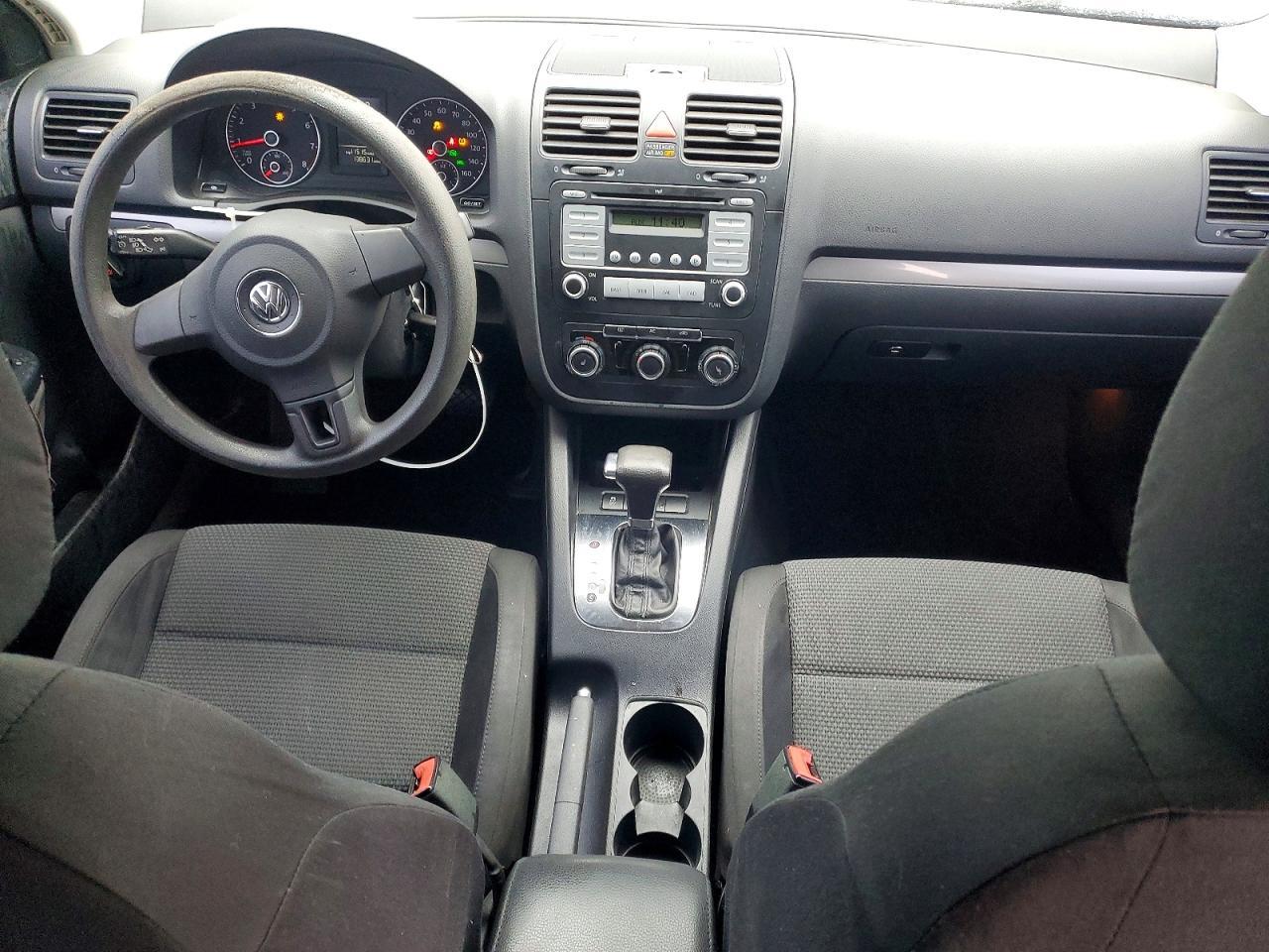 2010 VOLKSWAGEN JETTA