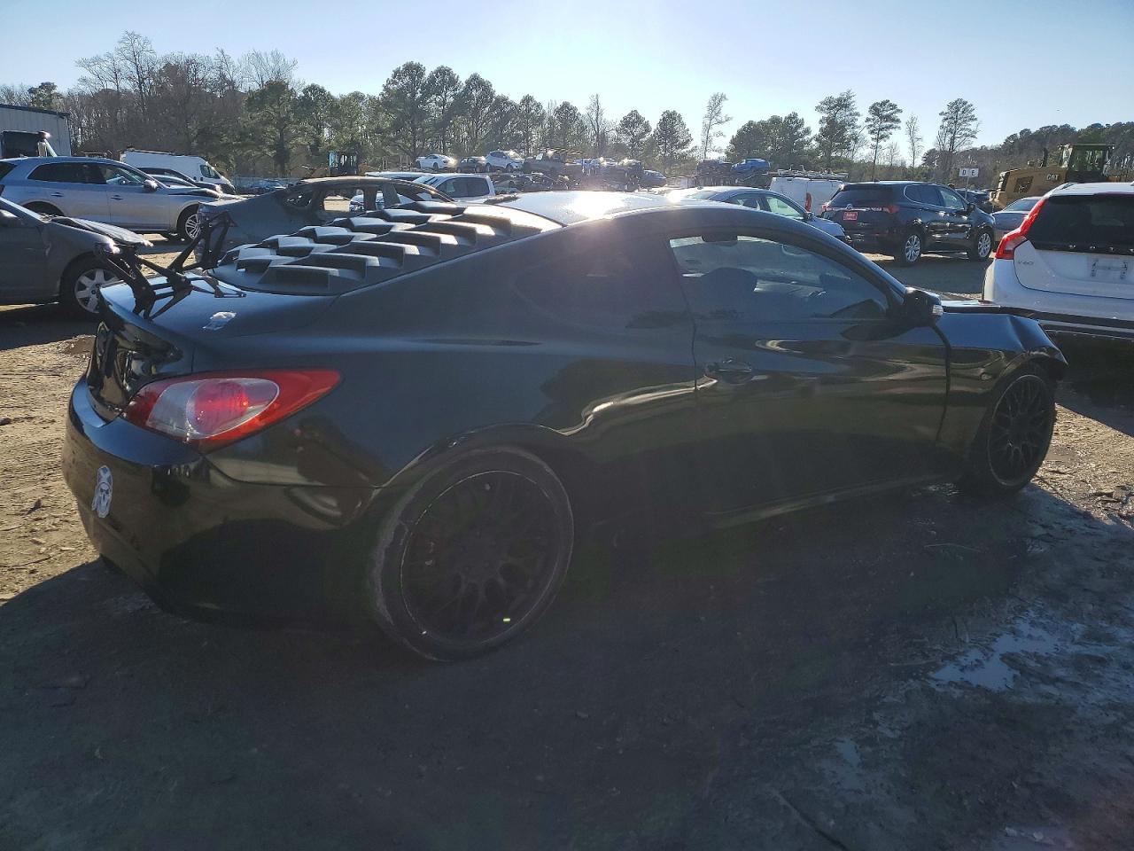 2012 HYUNDAI GENESIS
