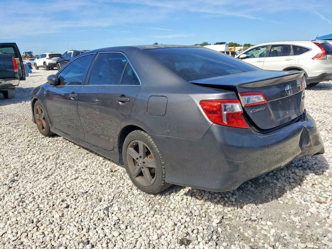 2012 TOYOTA CAMRY