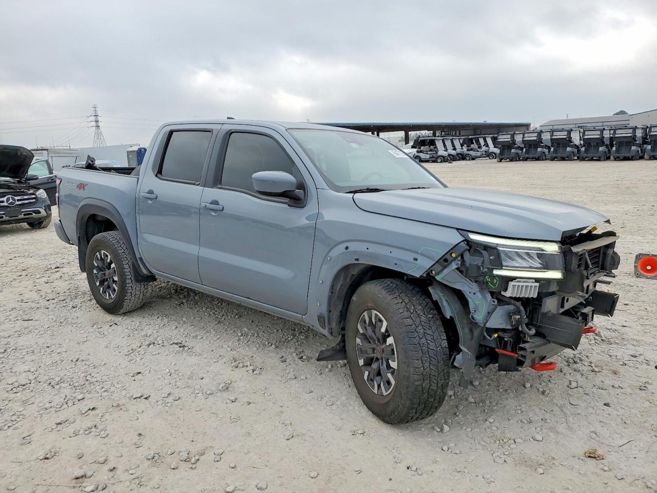 2024 NISSAN Frontier