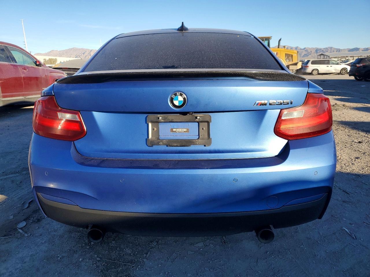 2016 BMW M235i
