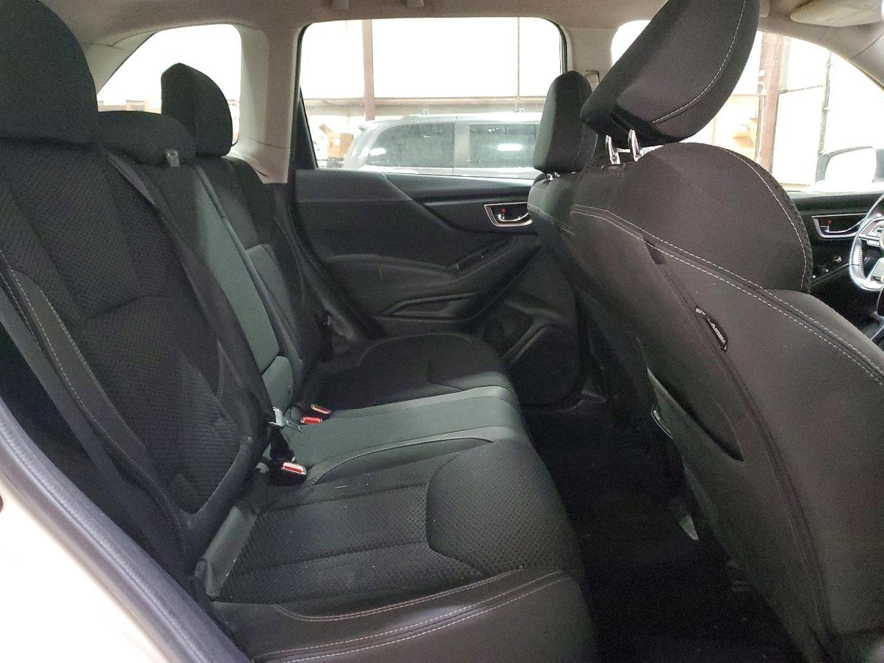 2019 SUBARU FORESTER