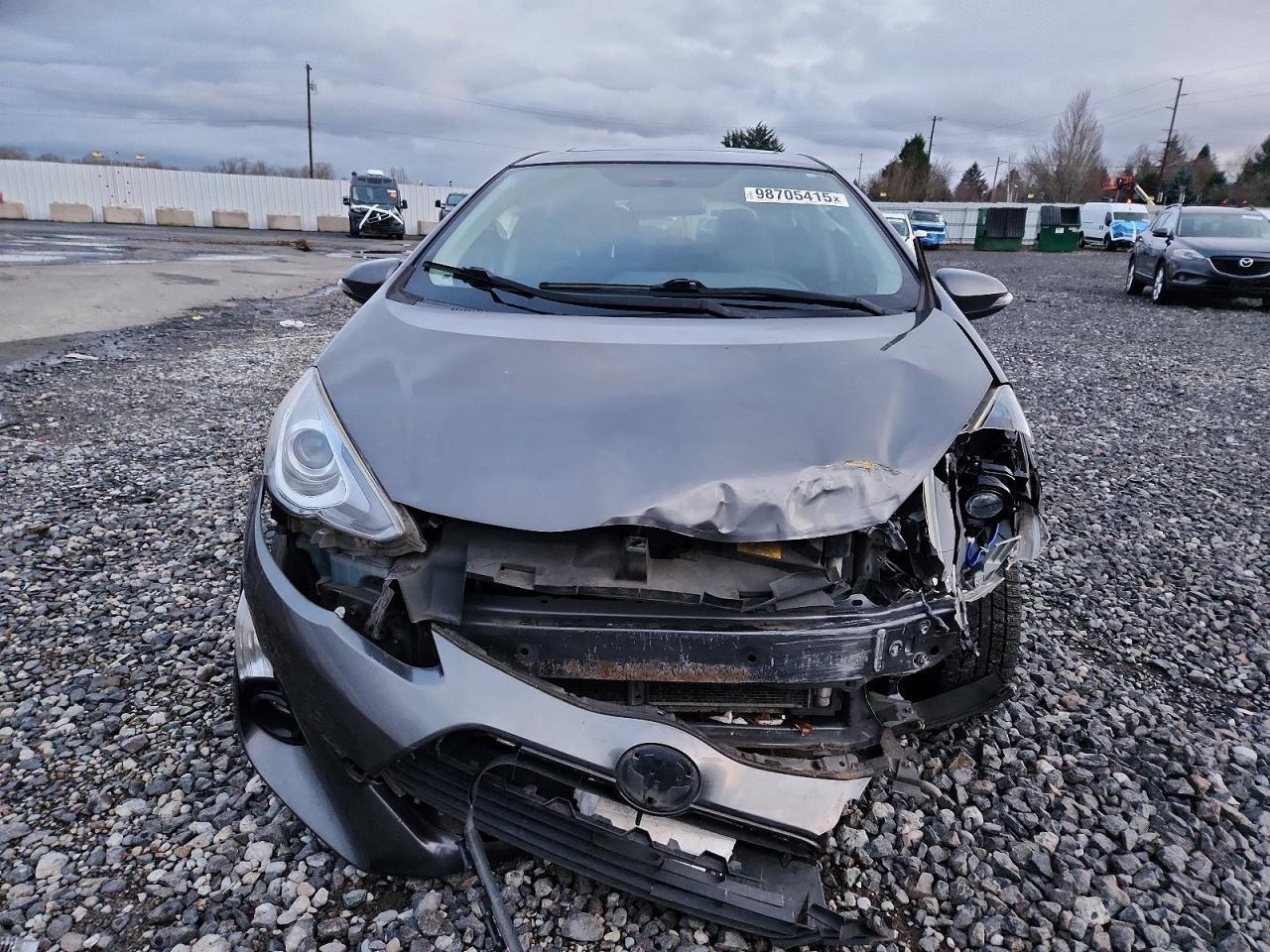 2015 TOYOTA Prius c
