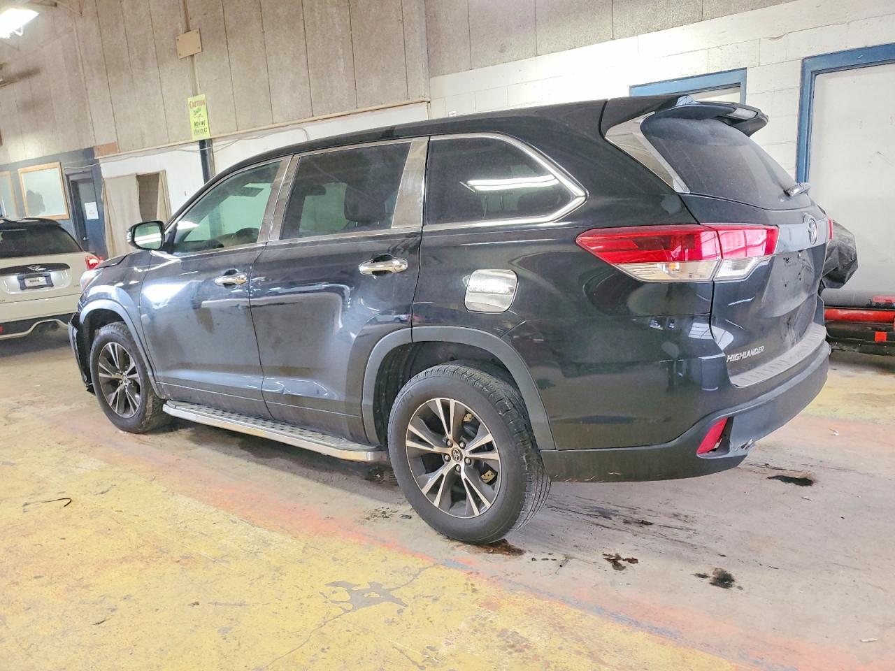 2017 TOYOTA HIGHLANDER