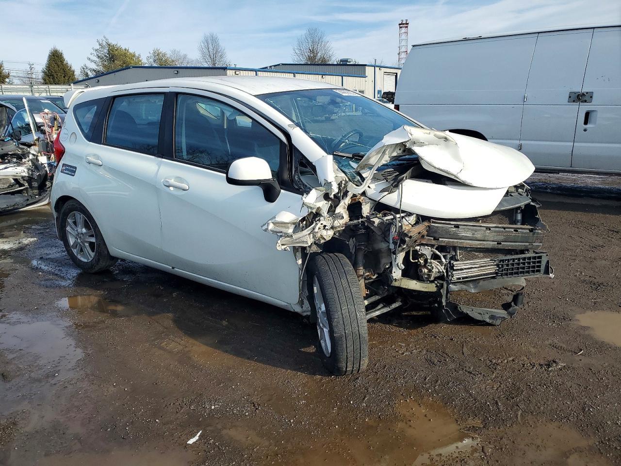 2014 NISSAN Versa Note