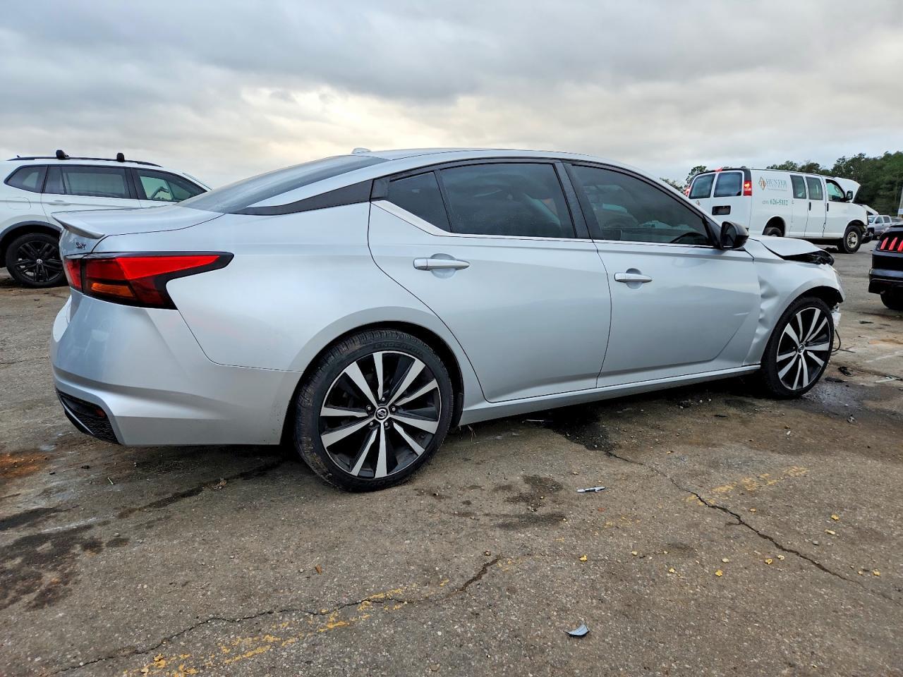 2019 NISSAN ALTIMA