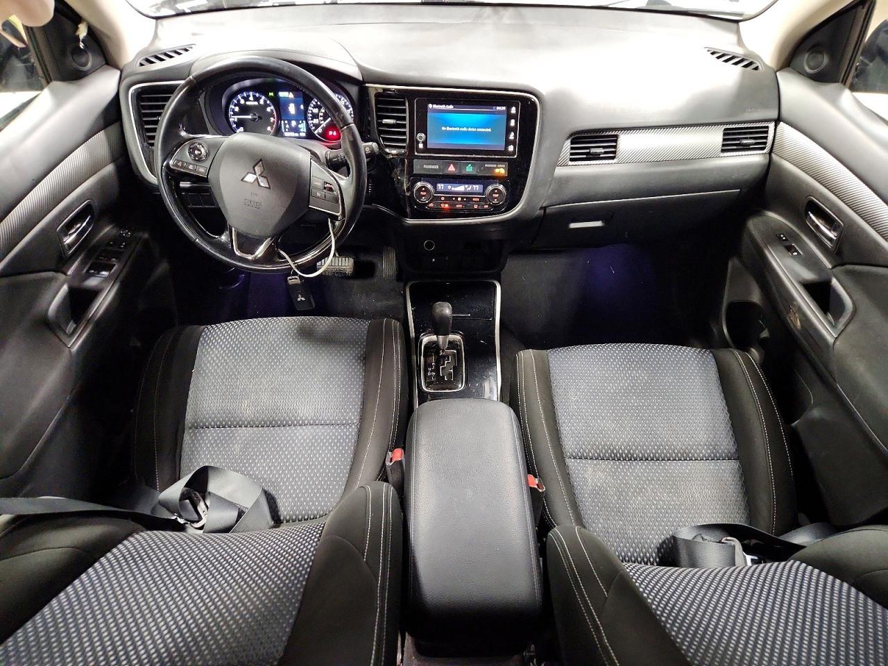 2017 MITSUBISHI outlander