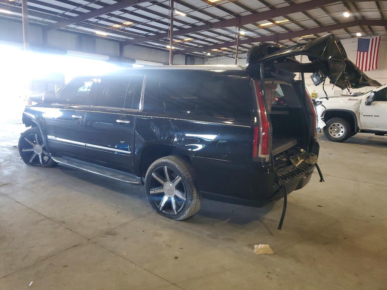 2017 CADILLAC Escalade ESV