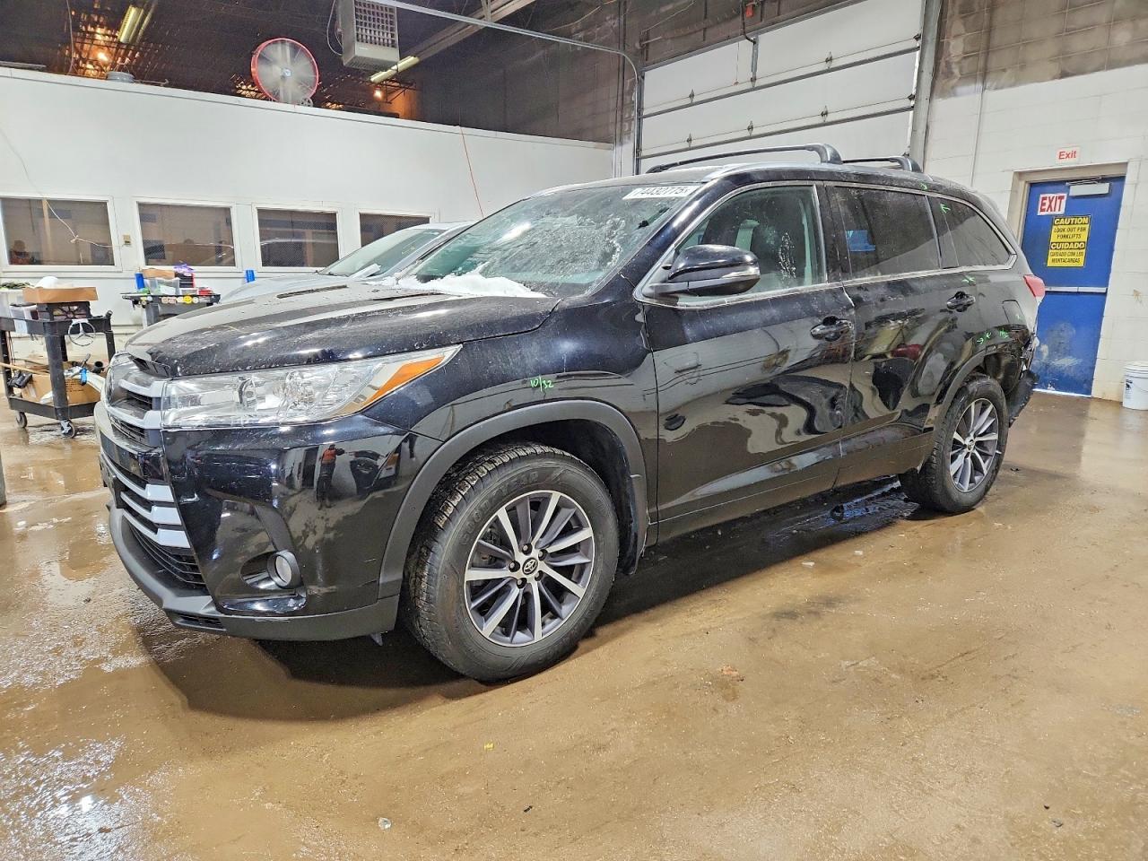 2018 TOYOTA HIGHLANDER