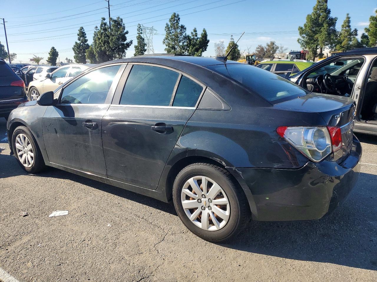 2011 CHEVROLET CRUZE