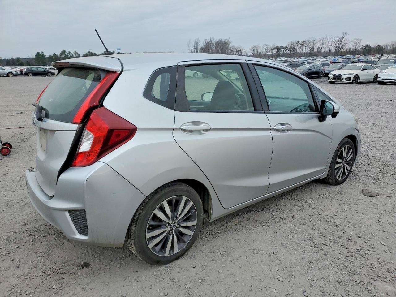 2016 HONDA FIT