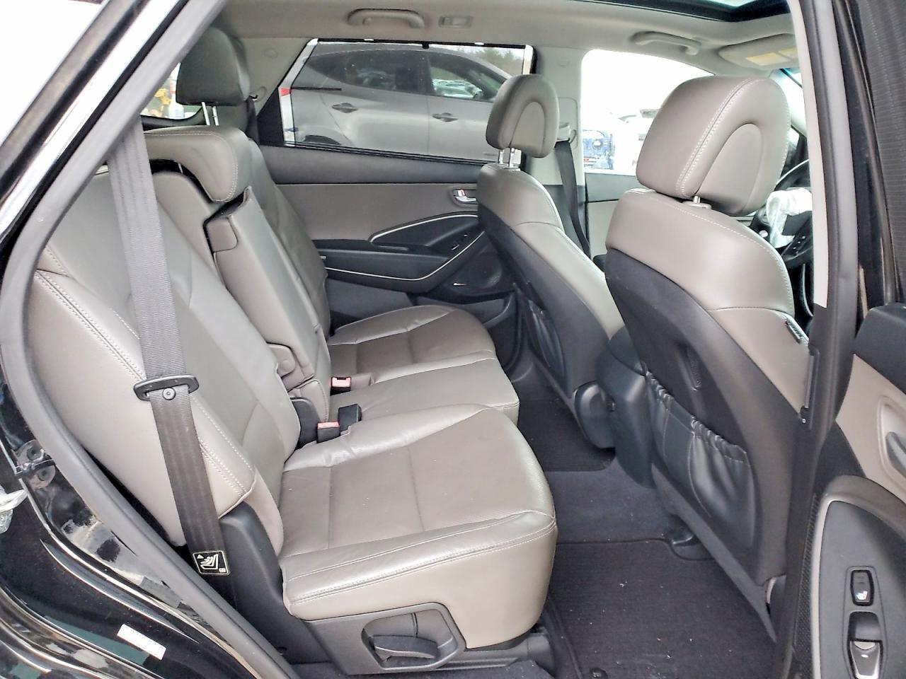 2016 HYUNDAI SANTA FE