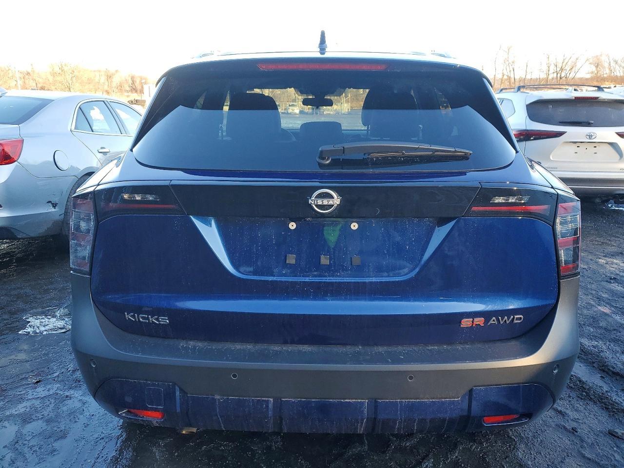 2025 NISSAN KICKS