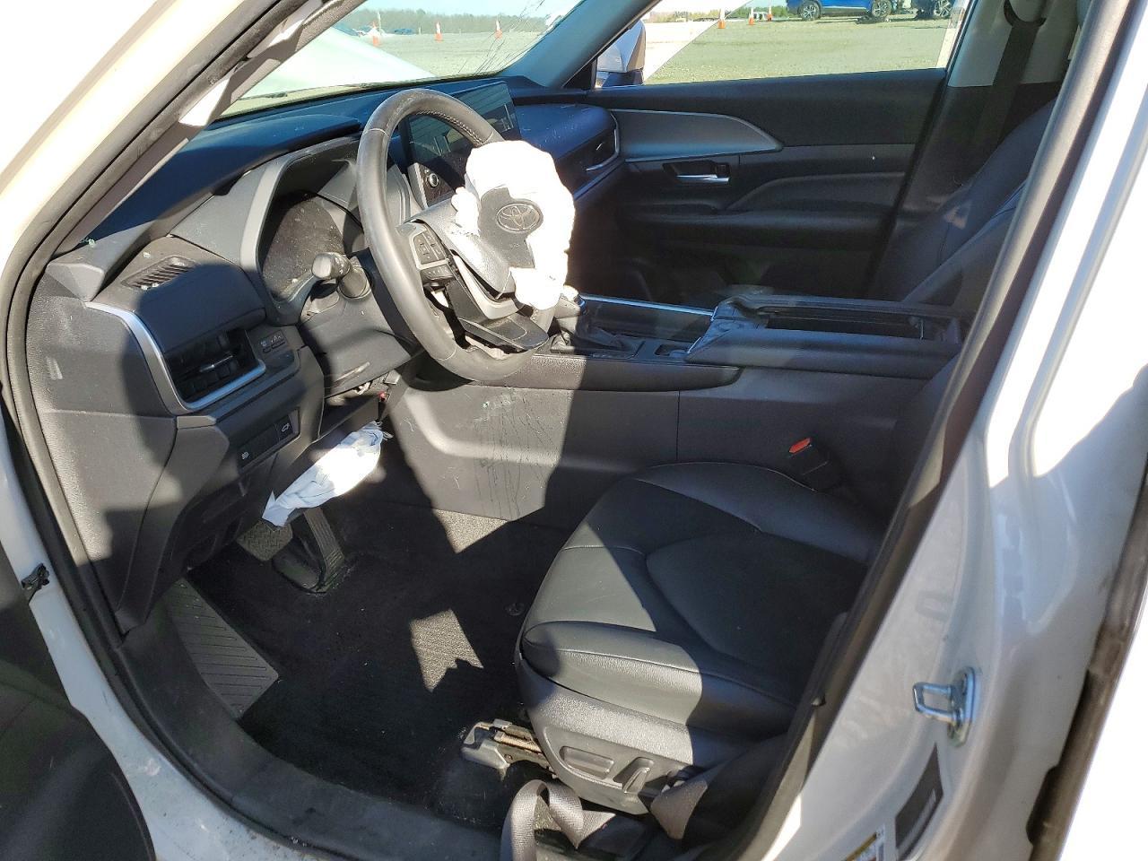 2024 TOYOTA HIGHLANDER