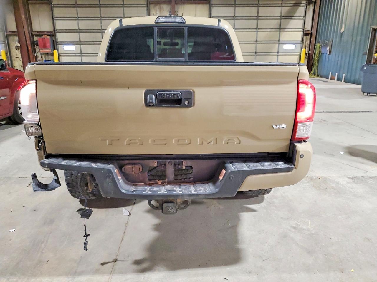 2016 TOYOTA TACOMA