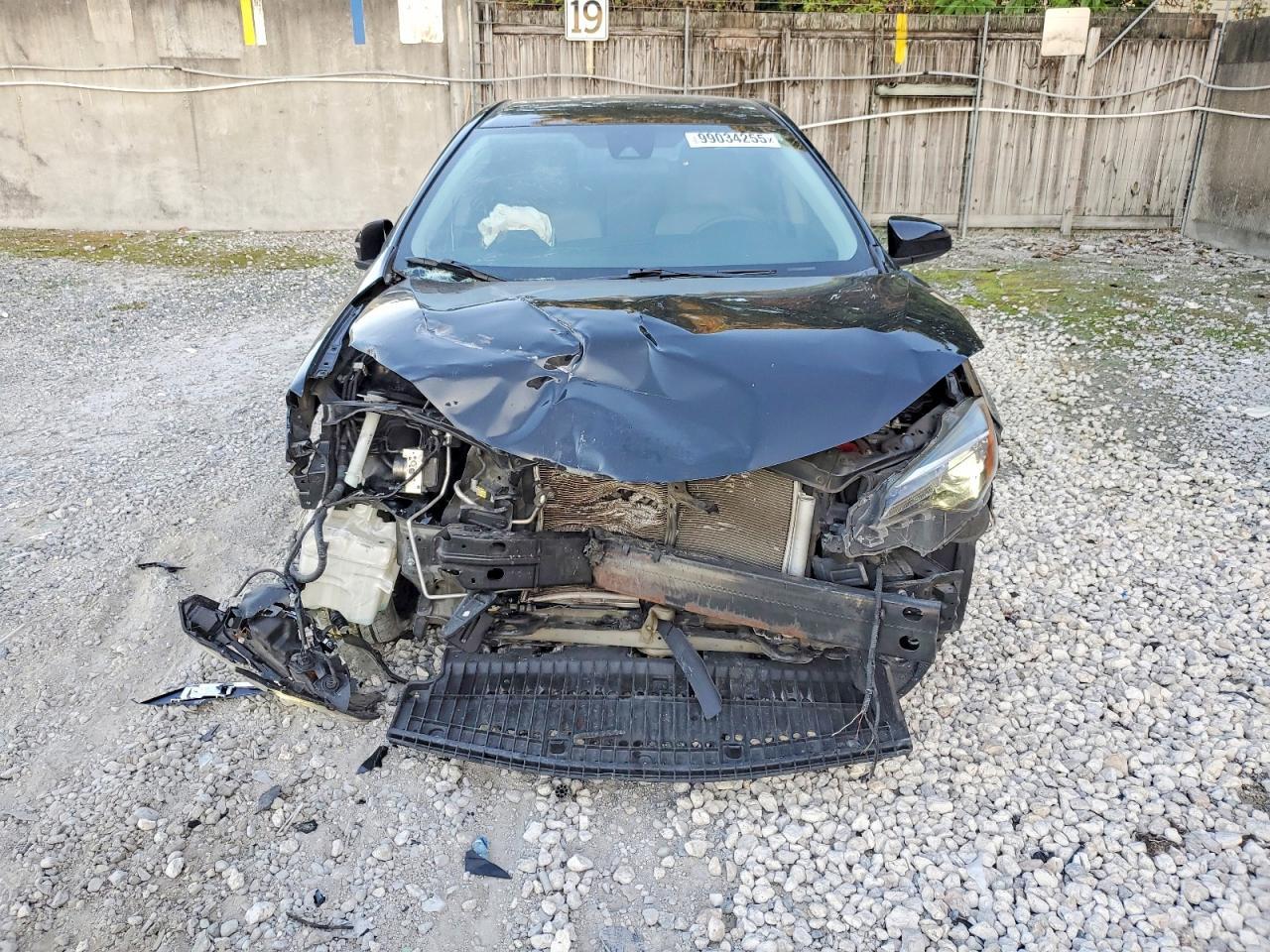 2017 TOYOTA COROLLA