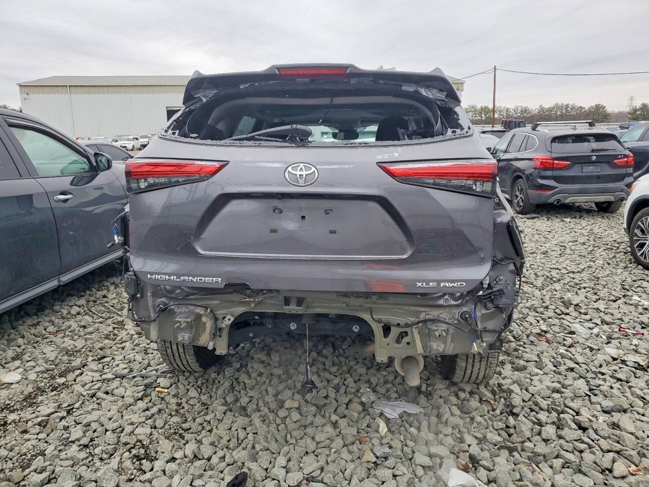 2022 TOYOTA HIGHLANDER